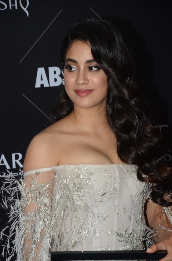 Janhvi Kapoor at Vogue Beauty Awards Janhvi Kapoor,actress Janhvi Kapoor,Janhvi Kapoor at Vogue Beauty Awards,Vogue Beauty Awards,Vogue Beauty Awards 2018,celebs at Vogue Beauty Awards,Janhvi Kapoor in white dress,Janhvi Kapoor white dress