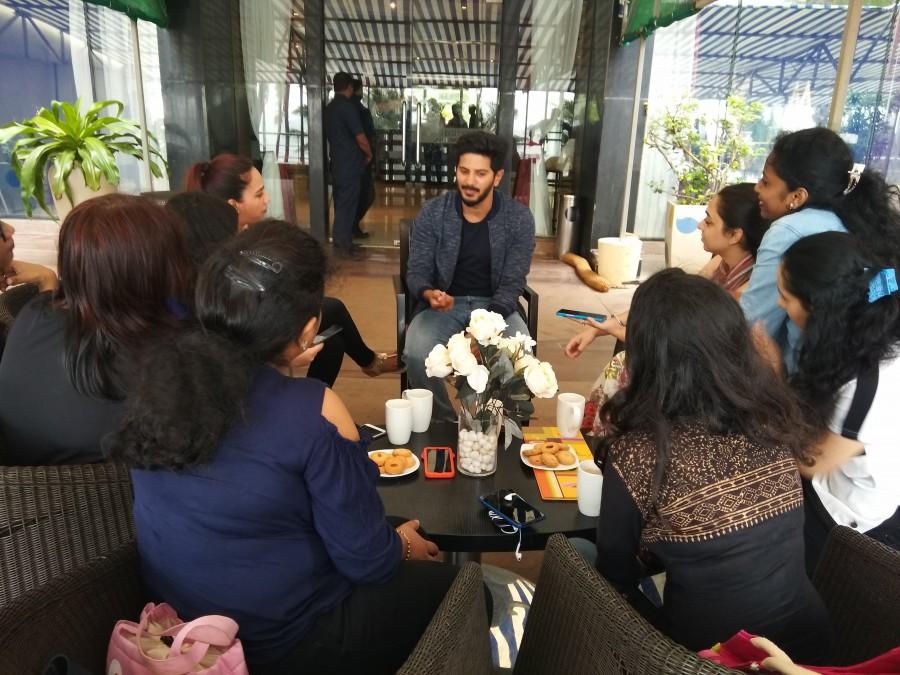 Dulquer Salmaan goes on a coffee date with girls Dulquer Salmaan,Karwaan star Dulquer Salmaan,Karwaan,Karwaan release,Karwaan movie release,Dulquer Salmaan coffee with girls