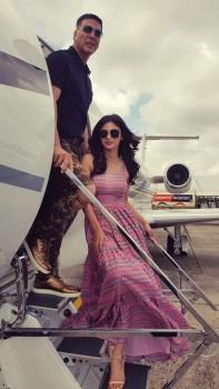 Akshay Kumar and Mouni Roy in Kolkata
