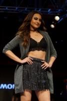 Ranveer Singh,Sonakshi Sinha,Ranveer Singh and Sonakshi Sinha,AW'18 collection,Celebs at AW'18 collection,Vero Moda,Vero Moda collection