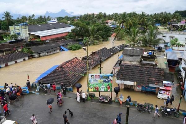 Kerala floods: Shutter of Cheruthoni dam opened after 26 ...