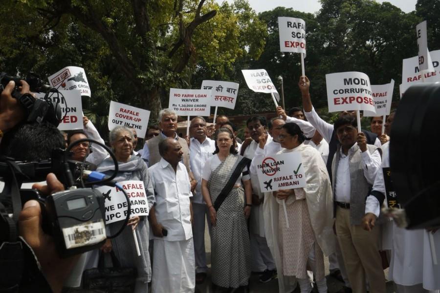 Protest by opposition in Parliament premises over Rafale deal Rafale Deal,Rafale Deal protest,Sonia Gandhi,Narendra Modi,Sonia Gandhi protest outside Parliament,JPC probe