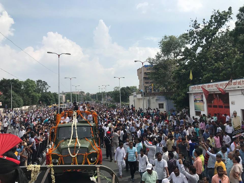 Sea of mourners bid adieu to Vajpayee Atal Bihari Vajpayee final journey,Vajpayee final journey,Vajpayee final journey pics,Vajpayee final journey images,Vajpayee final journey stills,Narendra Modi,Amit Shah,Atal Bihari Vajpayee funeral,Atal Bihari Vajpayee funeral pics,Atal Bihari Vajpayee f