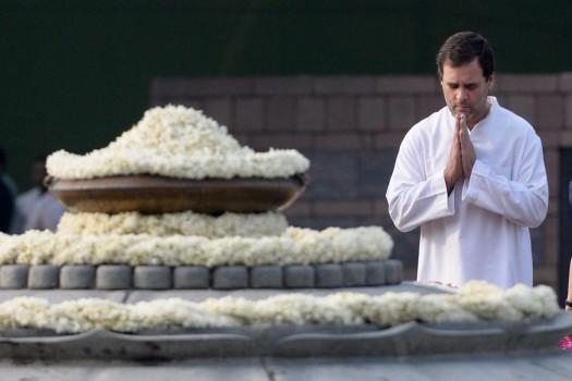 Rahul Gandhi paid tributes to former Prime Minister Rajiv Gandhi