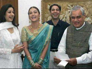 Throwback to the time when Aishwarya Rai and Sridevi shared a hearty laugh with former PM Atal Bihari Vajpayee