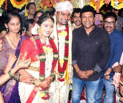 Puneeth Rajkumar at Pavan Wadeyar and Apeksha Purohith marriage