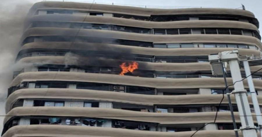 Major fire breaks out in Crystal Tower at Parel in Mumbai Crystal Tower,fire at Crystal Tower,Crystal Tower fire,Crystal Tower near Hindmata Cinema,Hindmata Cinema,Fire breaks at Crystal Tower