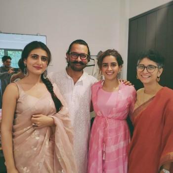 Aamir Khan with wife Kiran Rao, Fatima Sana Sheikh and Sanya Malhotra