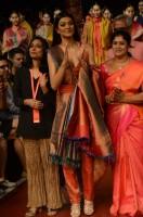 Sushmita Sen,Lakme Fashion Week,Lakme Fashion Week 2018,Sushmita Sen walks ramp,Sushmita Sen at Lakme Fashion Week,celebs at Lakme Fashion Week,LFW 2018,celebs at LFW 2018