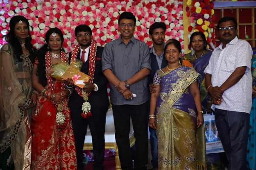 K Bhagyaraj Sivakarthikeyan,Karthi,K Bhagyaraj,Poovai Mani,Poovai Mani wedding reception,Arya