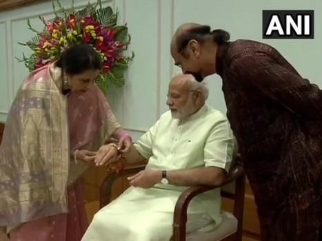 PM Narendra Modi's sister Qamar Mohsin Shaikh ties him rakhi