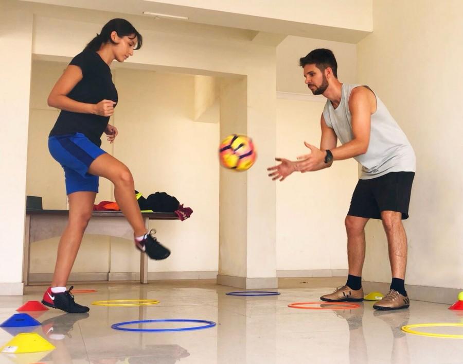 Nora Fatehi - Football Deepika Padukone,Taapsee Pannu,Jacqueline Fernandez,Nora Fatehi,Amyra Dastur,National Sports day,National Sports day 2018