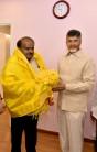 HD Kumaraswamy meets Chandrababu Naidu