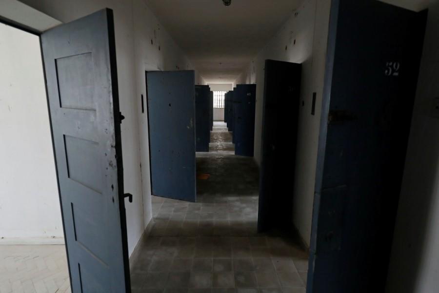 Corridor of cells Portugal,Portugal jail,Portugal jail turns museum,Portugal jail as museum,notorious prison,notorious prison as museum