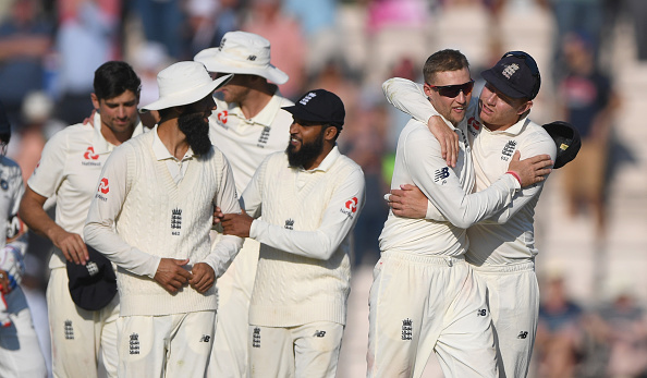 England captain Joe Root (2nd r) is congratulated by team mates Ind vs Eng,England beat India,England beat India by 60 runs,Ageas Bowl,Virat Kohli