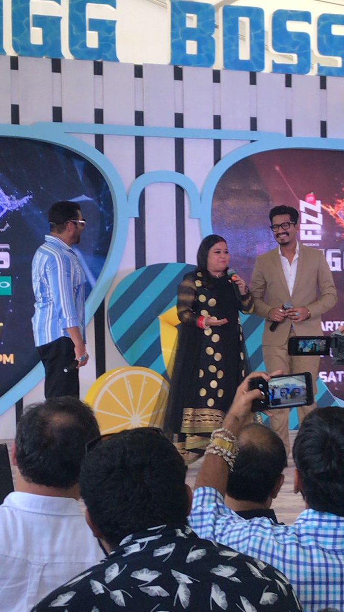 Bharti Singh and Haarsh Limbachiyaa make a surprise entry on 'Bigg Boss 12' Comedian Bharti Singh,Bharti Singh,Bharti Singh and Haarsh Limbachiyaa,Haarsh Limbachiyaa,Salman Khan,Bigg Boss 12,Bigg Boss 12 final contestants,Bigg Boss 12 contestants,Bigg Boss 12 contestants pics,Bigg Boss 12 contestants images,Bigg Boss 12 contestan