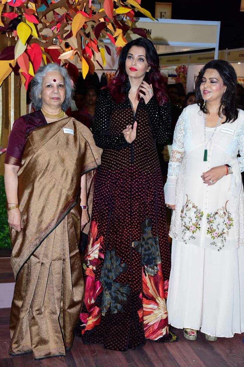 Aishwarya Rai Bachchan at IMC event Aishwarya Rai Bachchan,Aishwarya Rai,Aishwarya Rai at IMC event,IMC event,Aishwarya Rai Bachchan at IMC event,celebs at IMC event,IMC event pics,IMC event images,IMC event stills,IMC event pictures