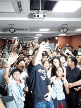 Aayush Sharma, Warina Hussain