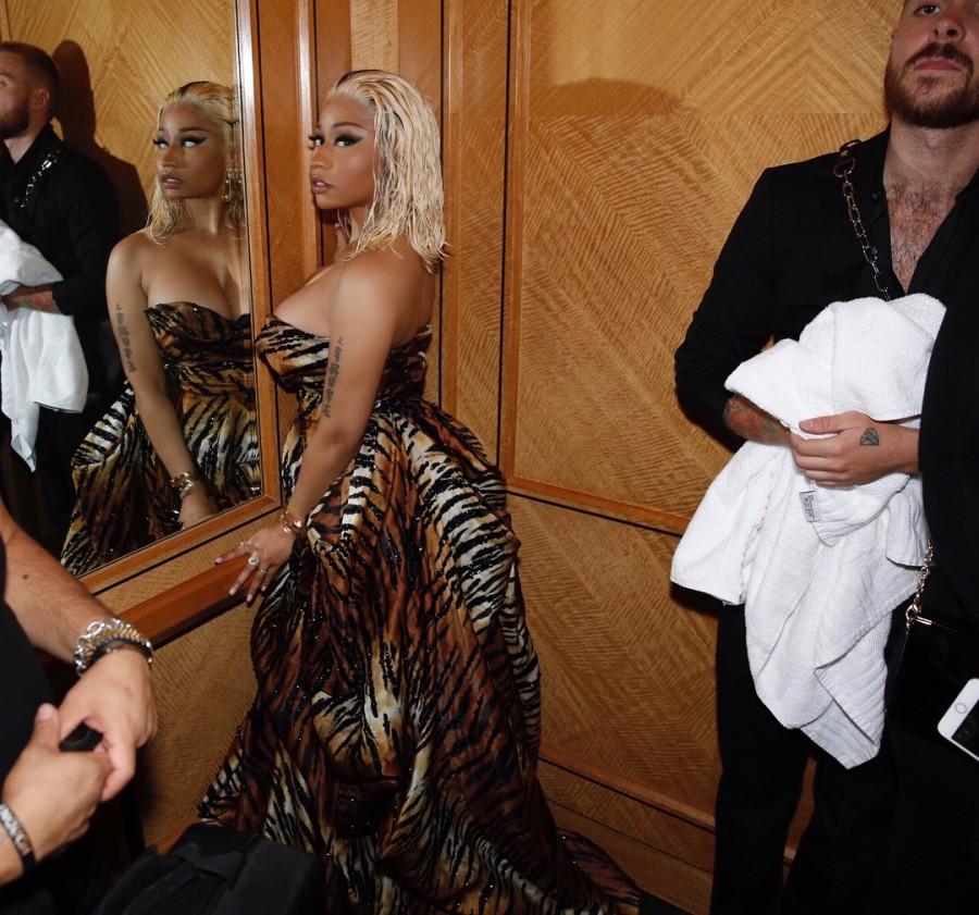 Nicki Minaj sizzles at Harper's Bazaar ICONS party New York Fashion Week,Nicki Minaj,Nicki Minaj and Cardi B,Cardi B,Nicki Minaj hot pics,Nicki Minaj hot images,Nicki Minaj hot stills,Nicki Minaj hot pictures,Nicki Minaj hot photos,Nicki Minaj pics,Nicki Minaj images,Nicki Minaj stills