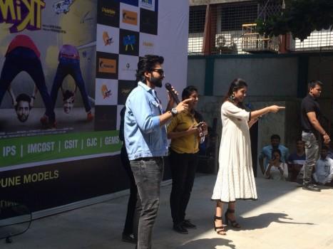 Jackky Bhagnani and Kritika Kamra groove with ASM college students in Pune