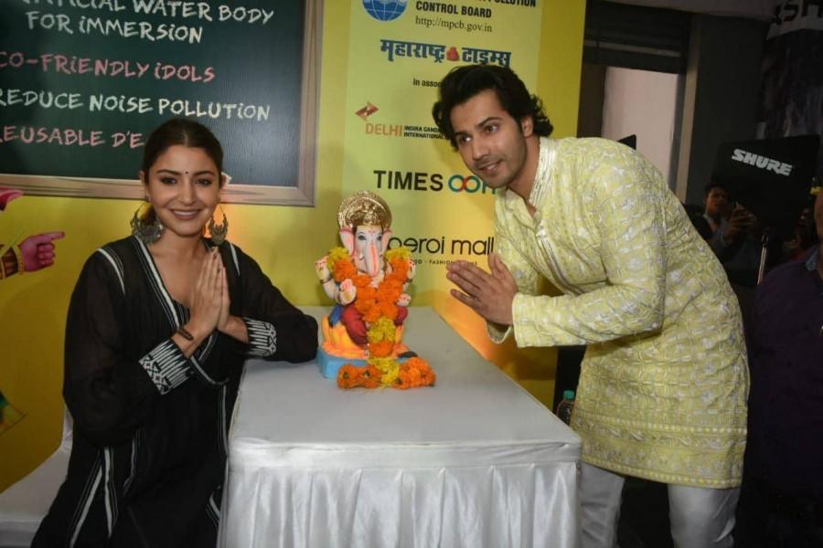 Anushka Sharma and Varun Dhawan launch Green Ganesha Anushka Sharma and Varun Dhawan,Anushka Sharma,Varun Dhawan,Sui Dhaaga,Sui Dhaaga promotion,Sui Dhaaga movie promotion,Sui Dhaaga promotion pics,Sui Dhaaga promotion images,Sui Dhaaga promotion stills