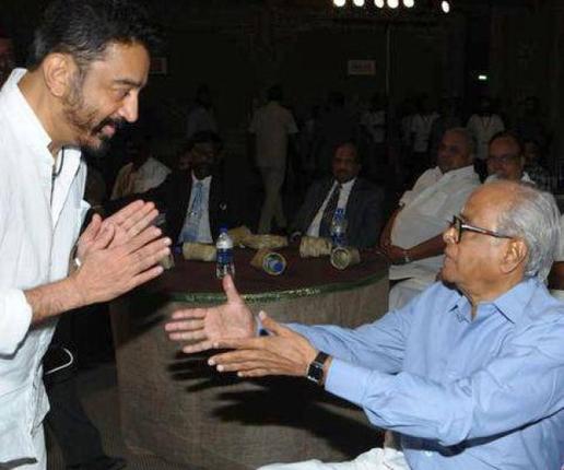Kamal Haasan with K Balachander Kamal Haasan and K Balachander Rare and Unseen Pics,Kamal Haasan and K Balachander,Kamal Haasan,K Balachander,kamal haasan uttama villain,uthama villain,uthama villain review,uthama villain movie pics,uthama villain images,uthama villain photos,kamal hass