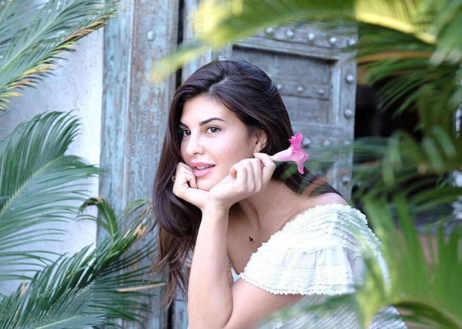 Jacqueline Fernandez in California Jacqueline Fernandez,Jacqueline Fernandez in California,Jacqueline Fernandez gala time,Jacqueline Fernandez natural look,Jacqueline Fernandez simple look,Jacqueline Fernandez instagram,Jacqueline Fernandez instagram pics,Jacqueline Fernandez new pics