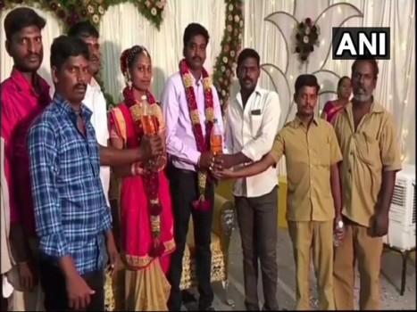 As Fuel prices Skyrocket, Tamil Nadu groom gets 5 litres of Petrol as wedding gift