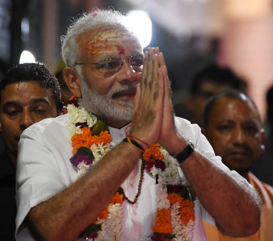 Narendra Modi is all smiles as he arrives at Kashi Viswanath temple Narendra Modi,PM Narendra Modi,Narendra Modi at Kashi Viswanath temple,Kashi Viswanath temple,Narendra Modi birthday celebration,Narendra Modi birthday pics,Narendra Modi birthday images,Narendra Modi birthday stills,Narendra Modi birthday pictures,Narend