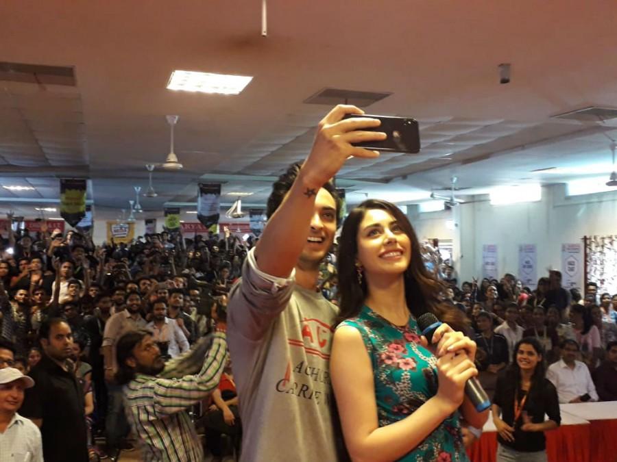 Aayush Sharma with Warina Hussain Loveyatri,Loveyatri release,Loveyatri movie release,Aayush Sharma and Warina Hussain,Aayush Sharma,Warina Hussain,Loveyatri promotions,Loveyatri movie promotions